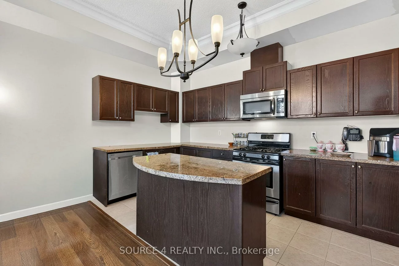 483, Faith, Hurontario, Mississauga