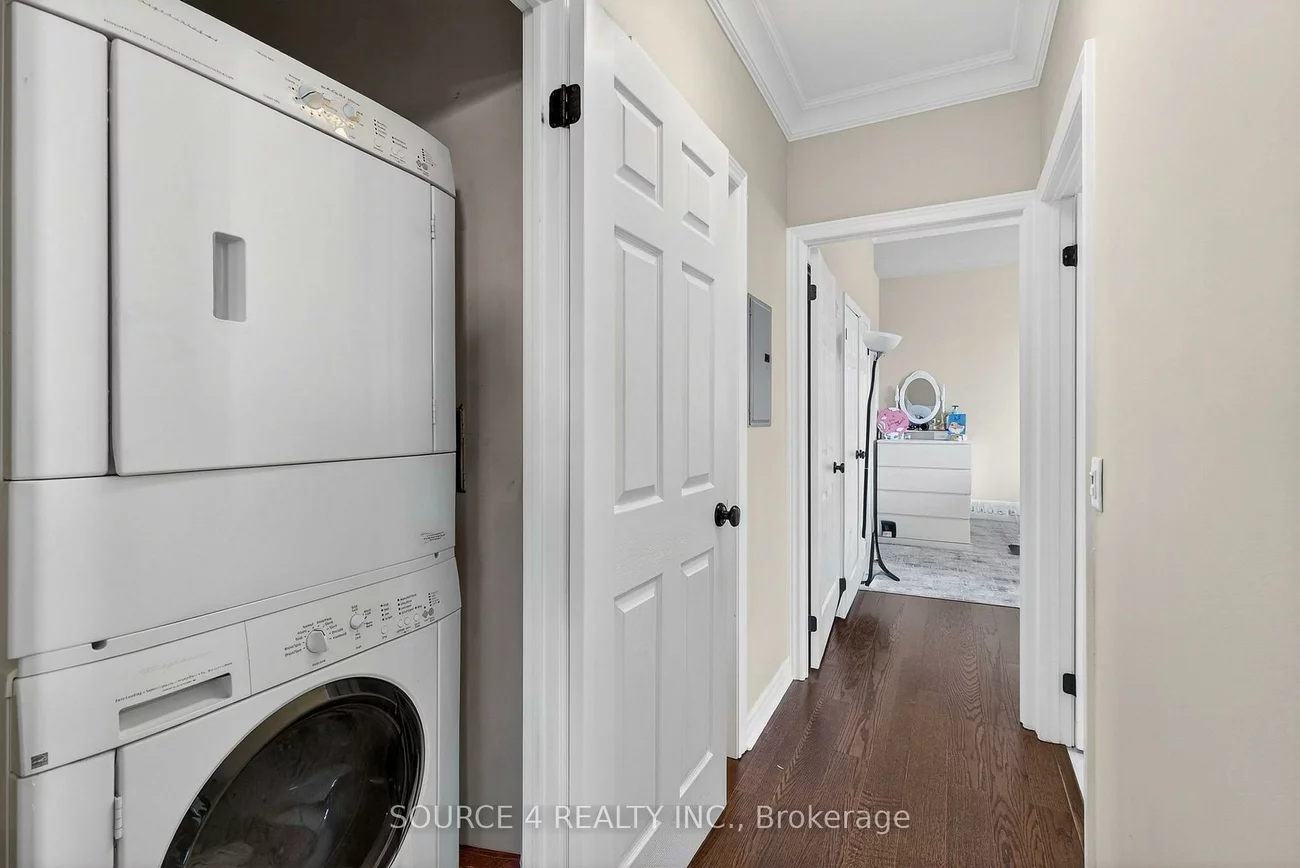 483, Faith, Hurontario, Mississauga