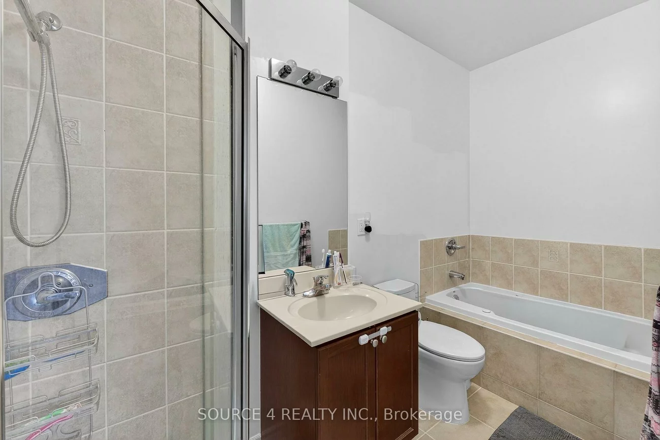 483, Faith, Hurontario, Mississauga