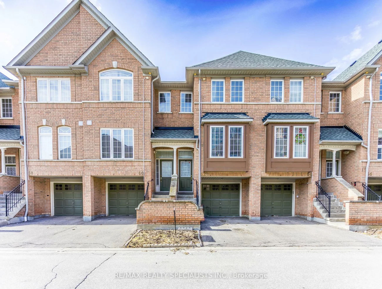 50, Strathaven, Hurontario, Mississauga