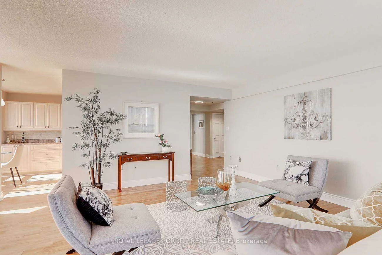 1271, Walden, Clarkson, Mississauga