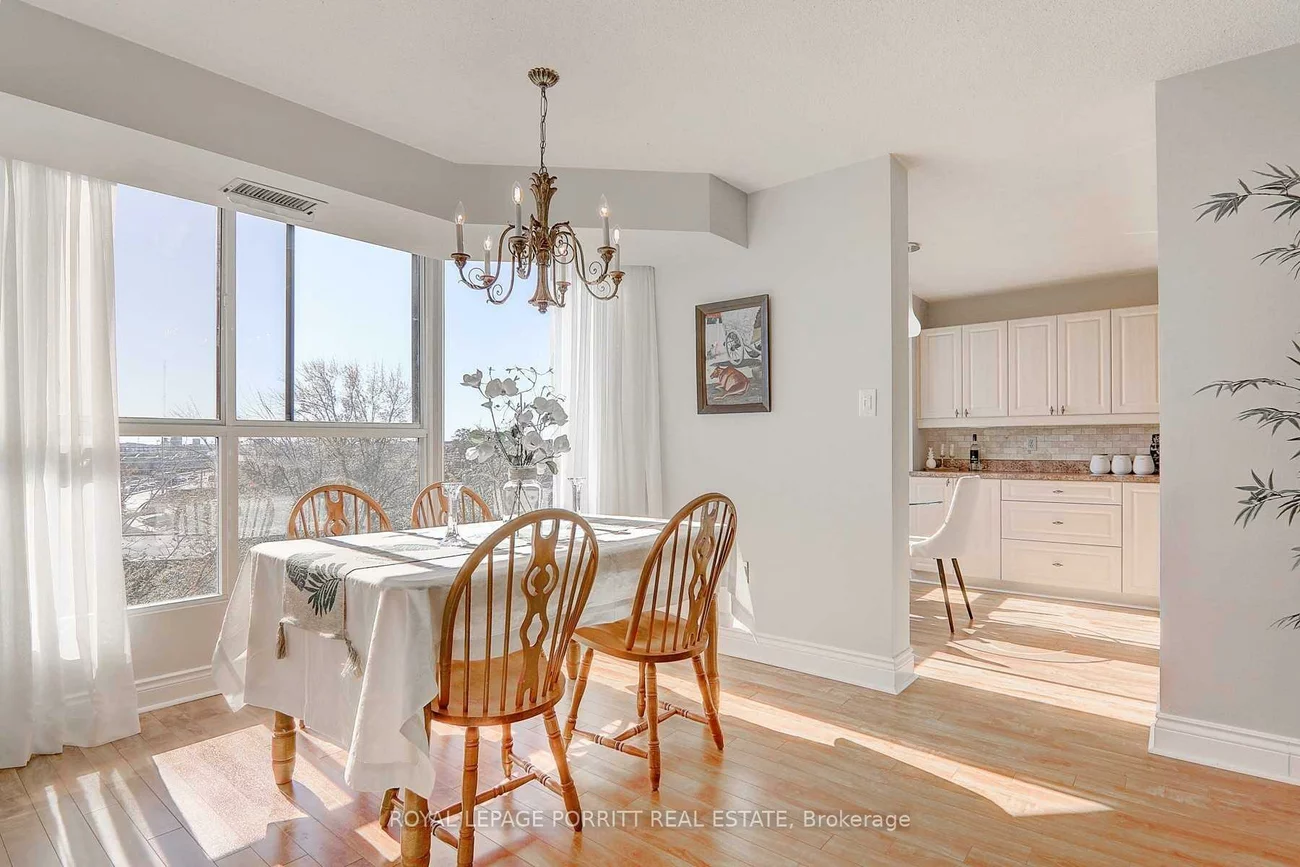 1271, Walden, Clarkson, Mississauga