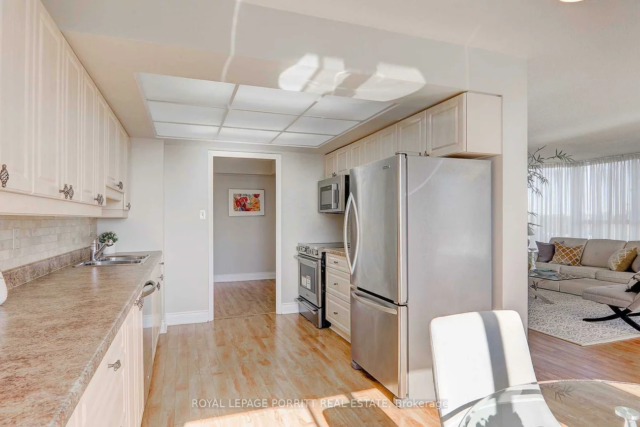 1271, Walden, Clarkson, Mississauga