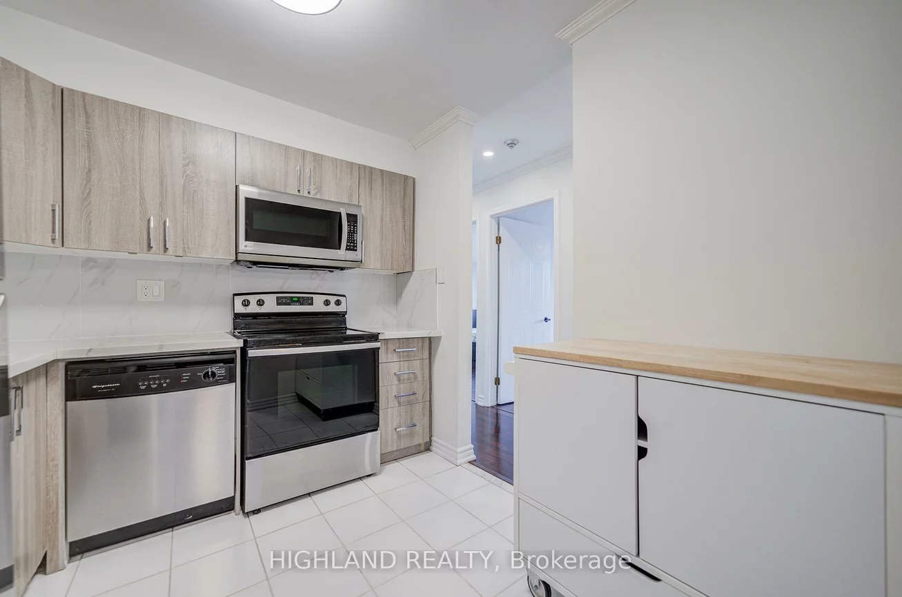95, Trailwood, Hurontario, Mississauga