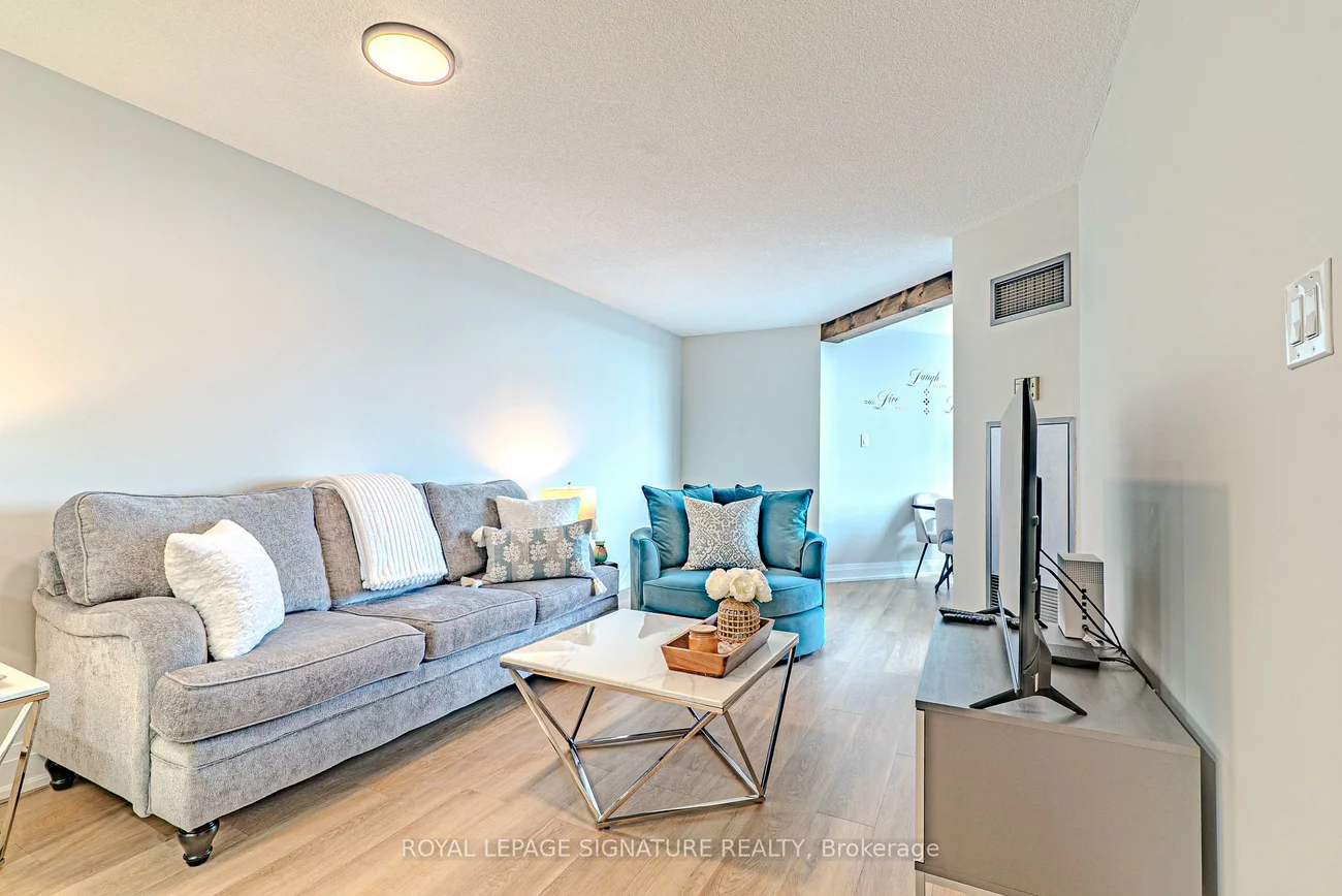 550, Webb, City Centre, Mississauga