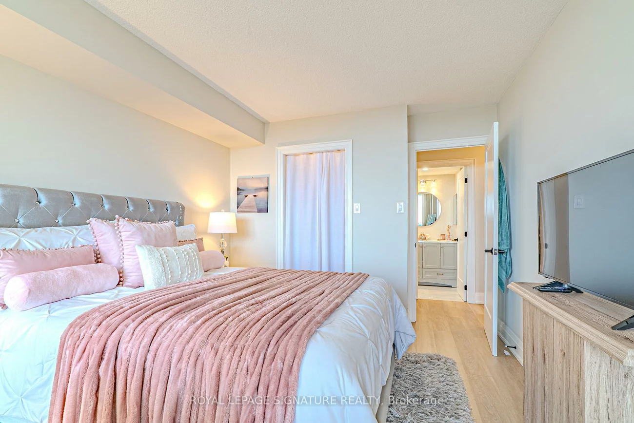 550, Webb, City Centre, Mississauga