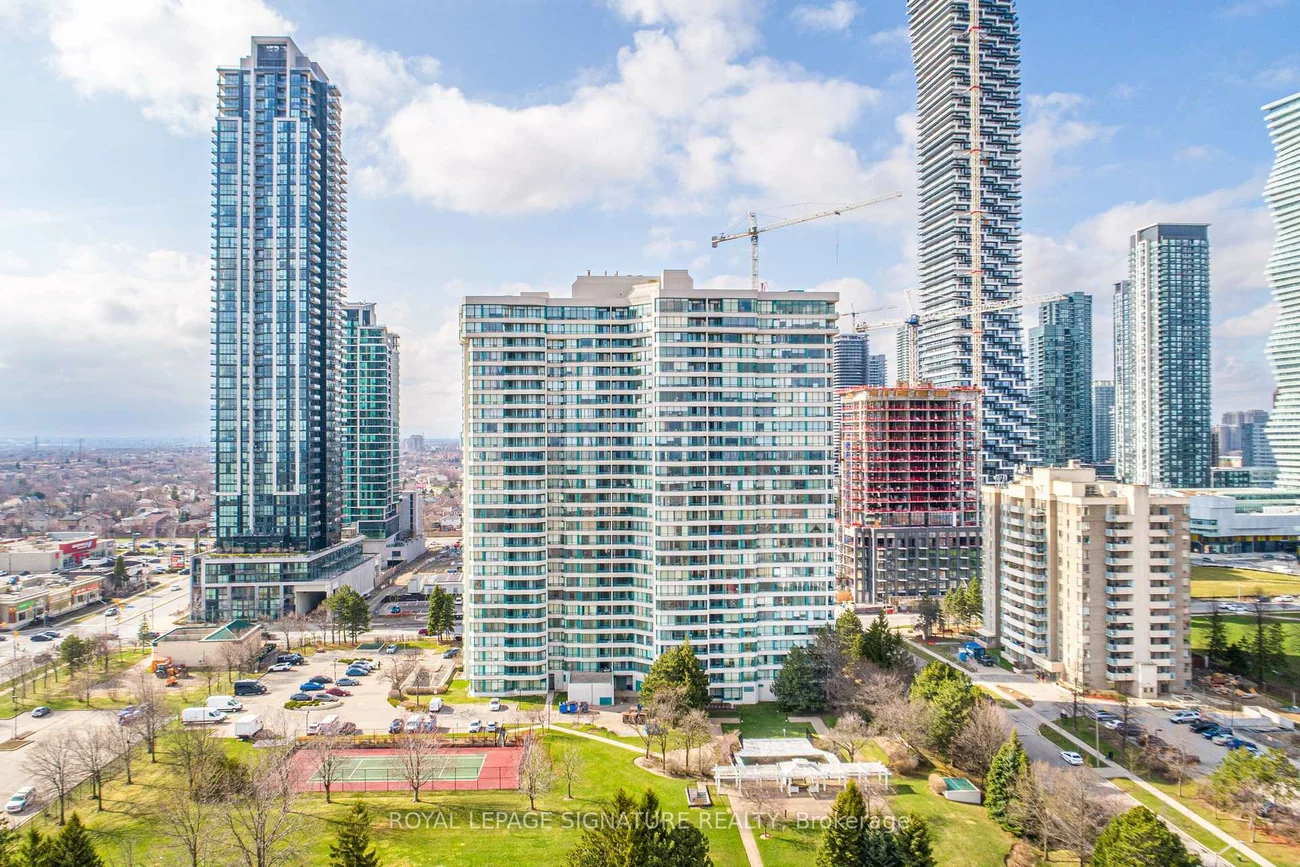 550, Webb, City Centre, Mississauga