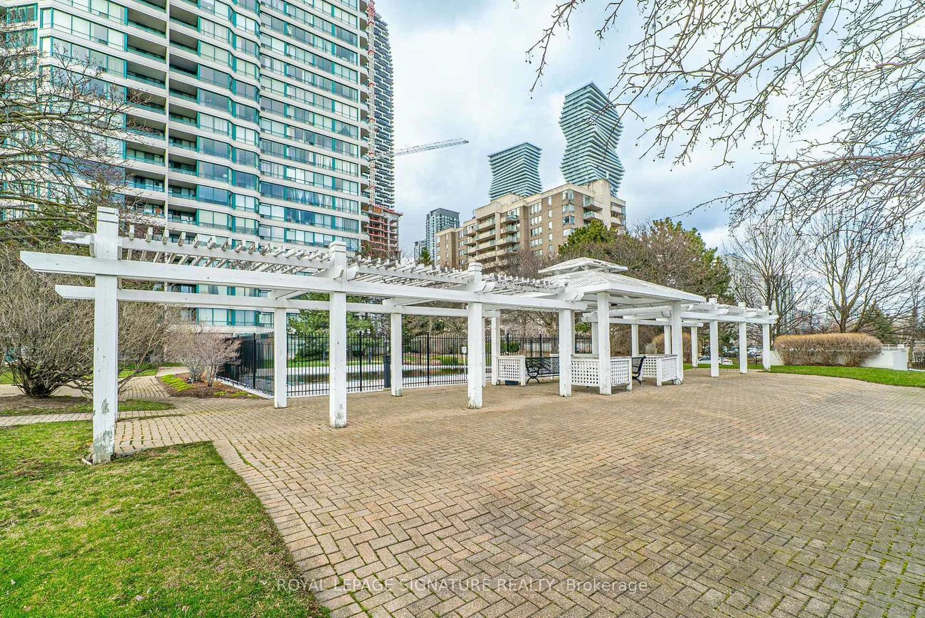 550, Webb, City Centre, Mississauga