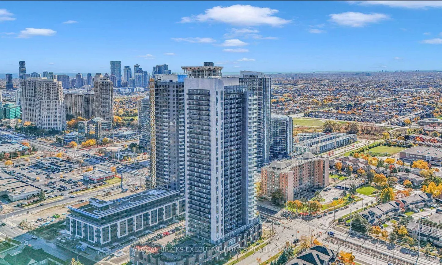 8, Nahani, Hurontario, Mississauga