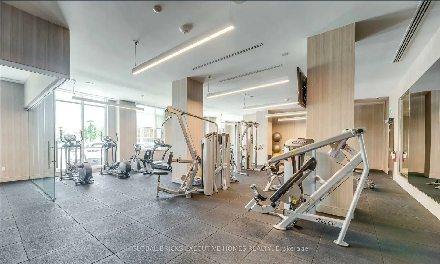 8, Nahani, Hurontario, Mississauga
