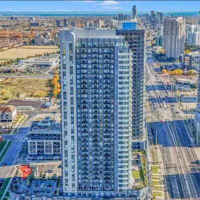 8, Nahani, Hurontario, Mississauga