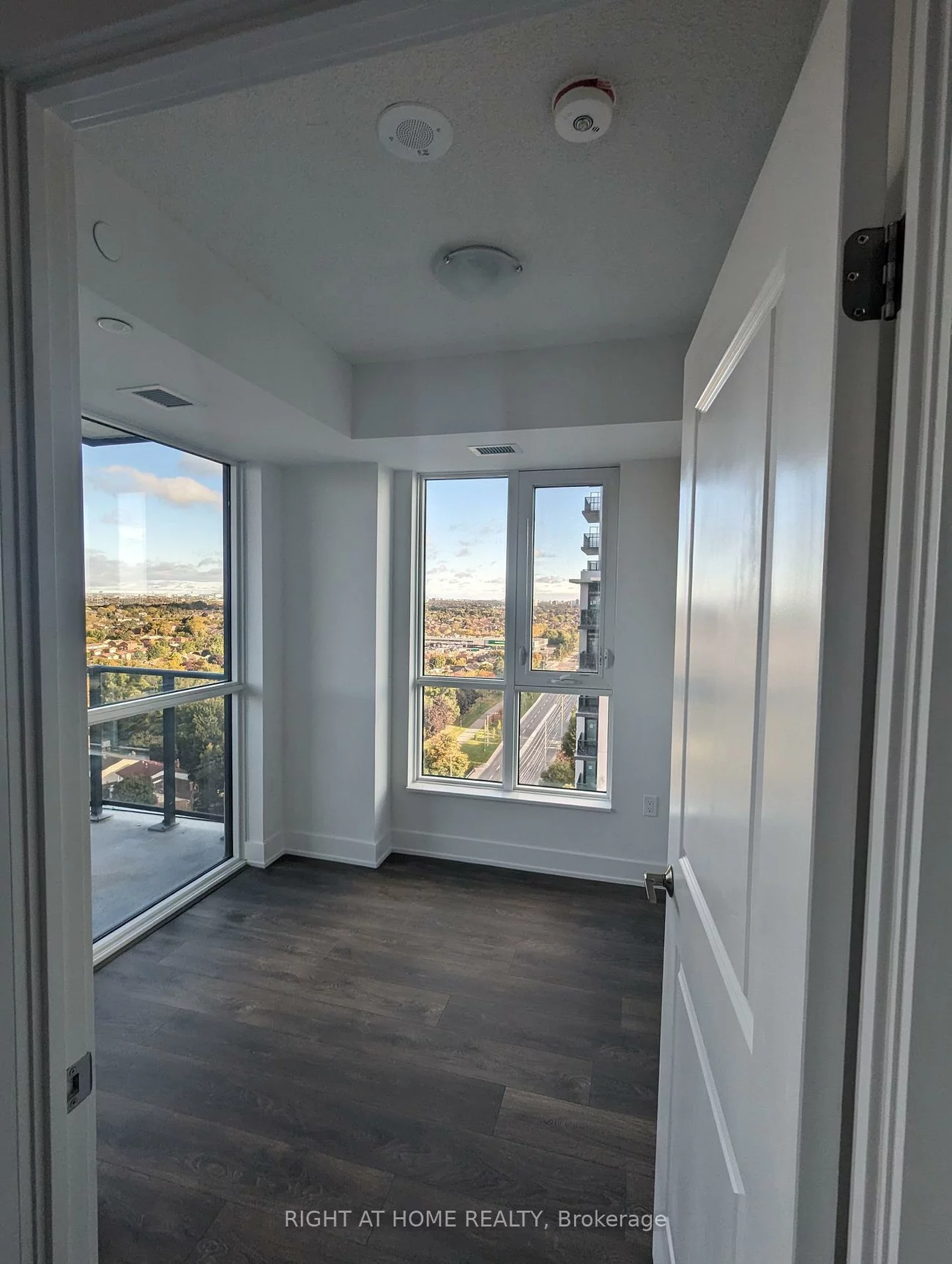 202, Burnhamthorpe, Mississauga Valleys, Mississauga