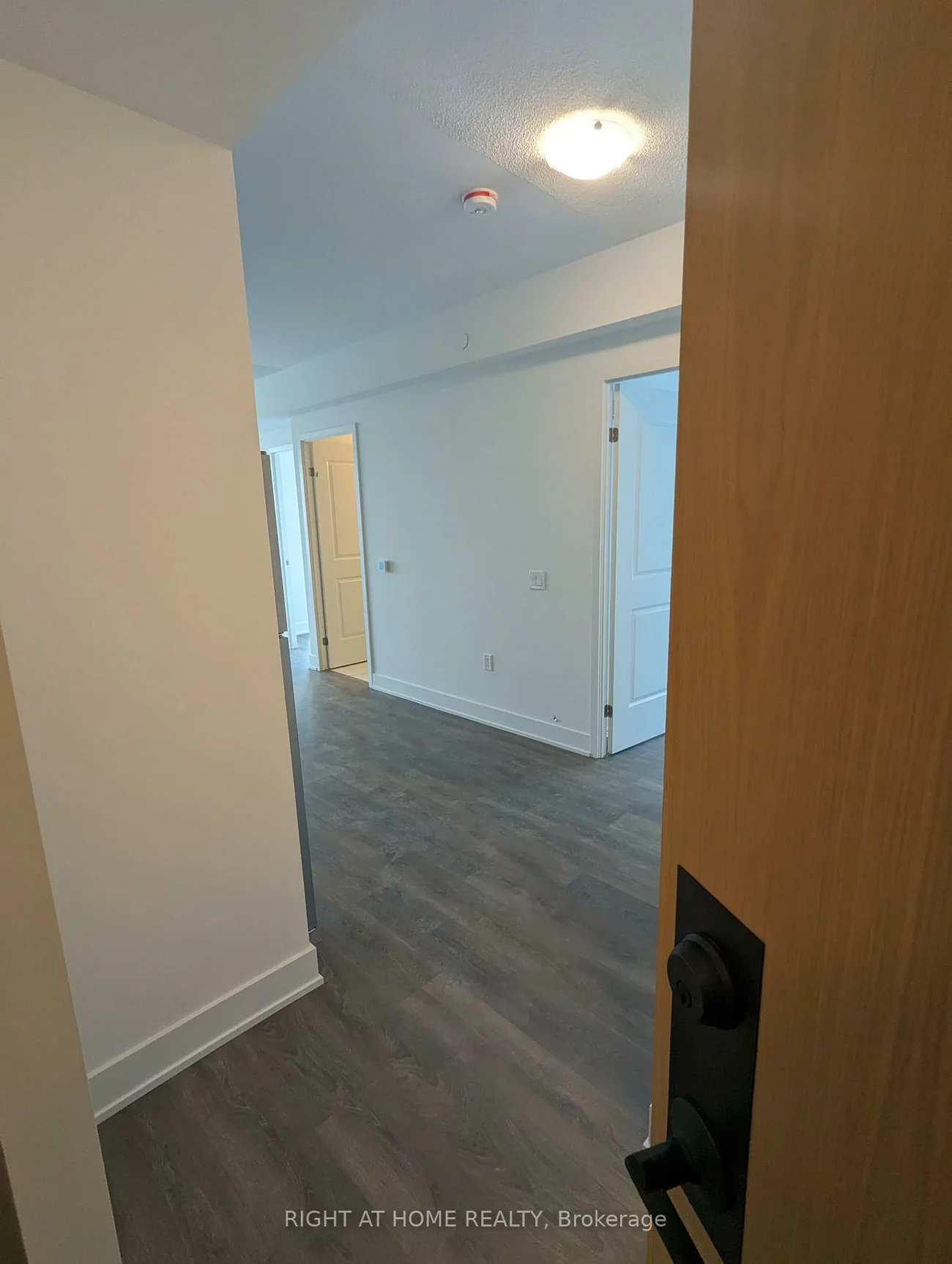 202, Burnhamthorpe, Mississauga Valleys, Mississauga