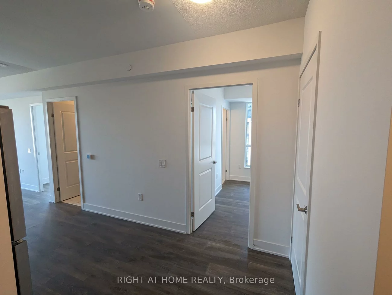 202, Burnhamthorpe, Mississauga Valleys, Mississauga