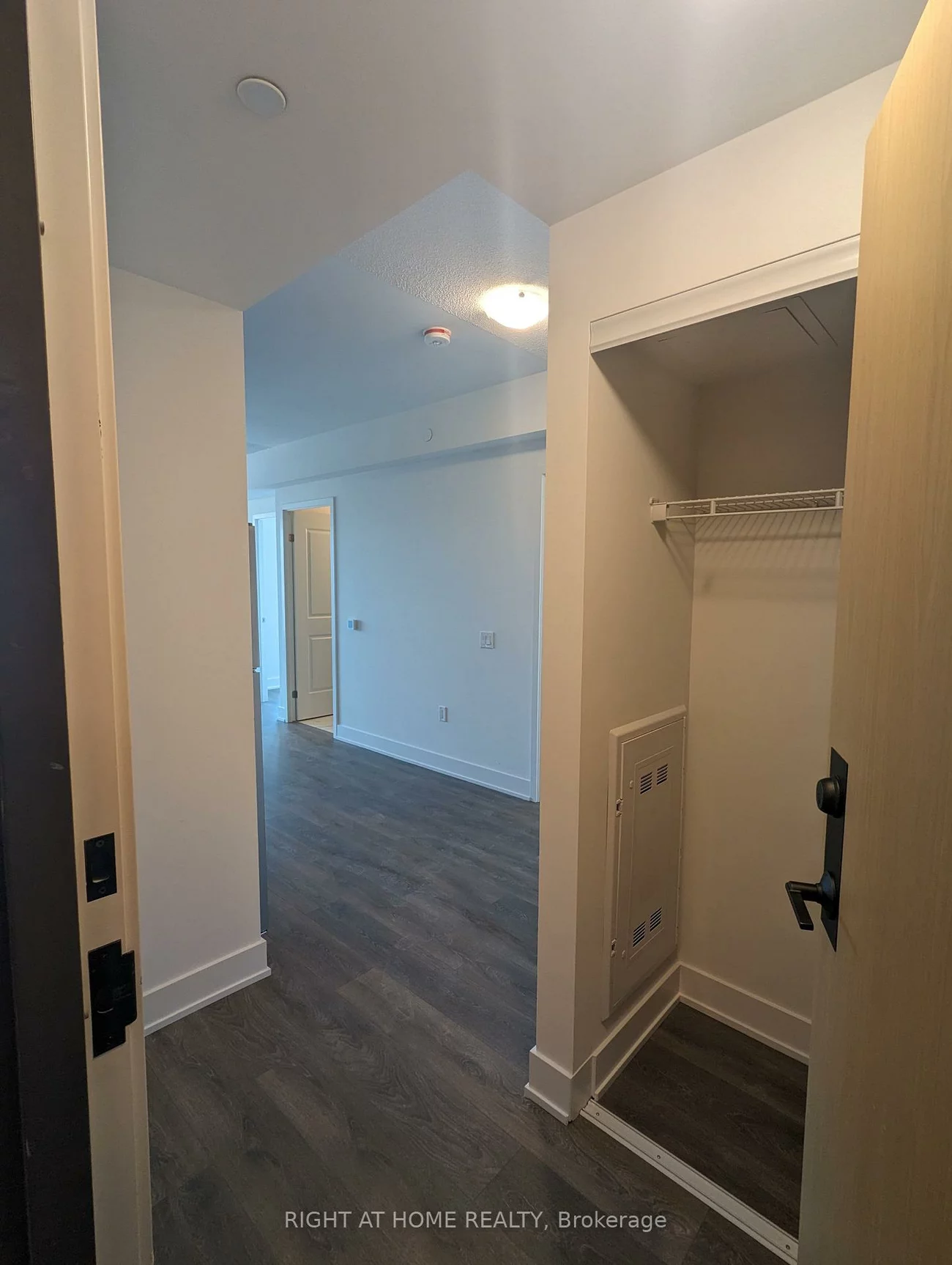 202, Burnhamthorpe, Mississauga Valleys, Mississauga