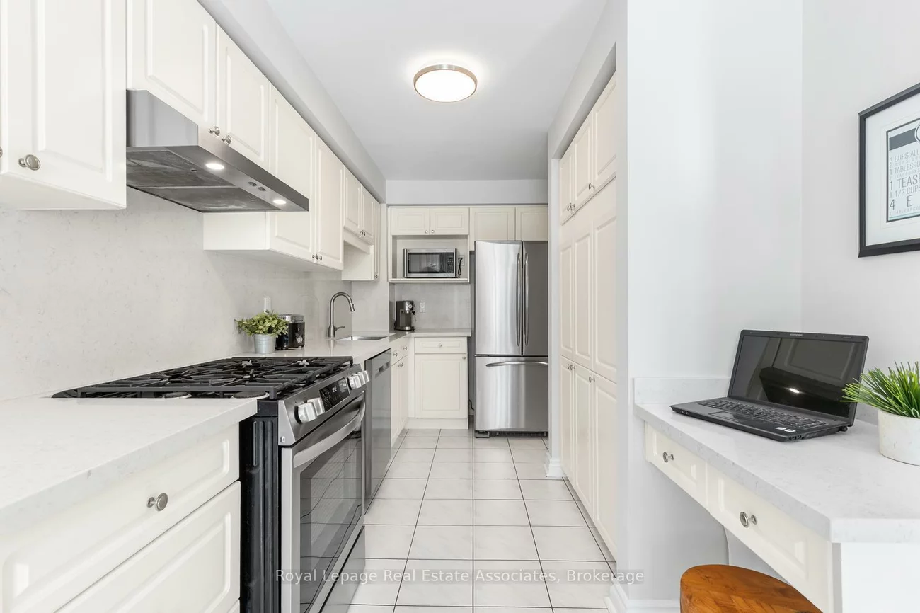 5480, Glen Erin, Central Erin Mills, Mississauga