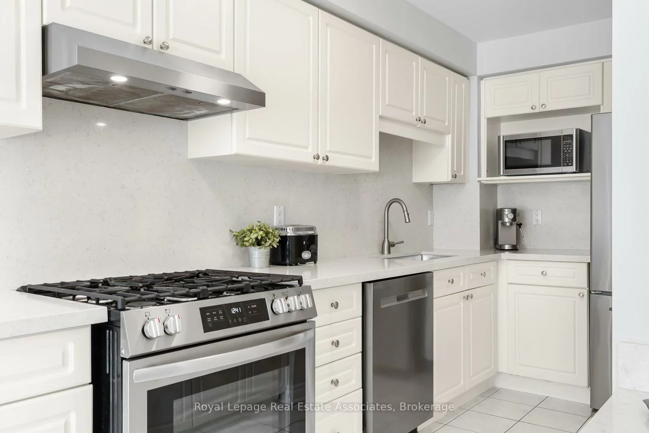 5480, Glen Erin, Central Erin Mills, Mississauga