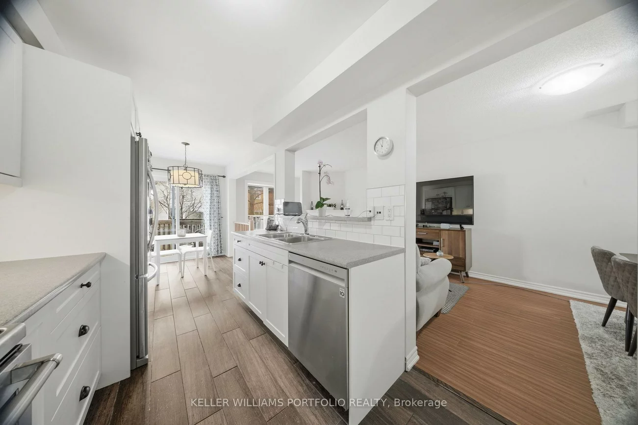 1588, South Parade, East Credit, Mississauga