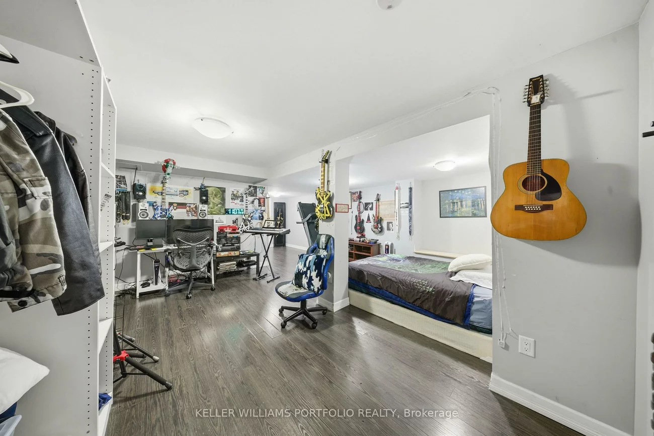 1588, South Parade, East Credit, Mississauga