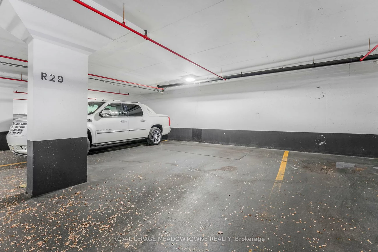 4235, Sherwoodtowne, City Centre, Mississauga