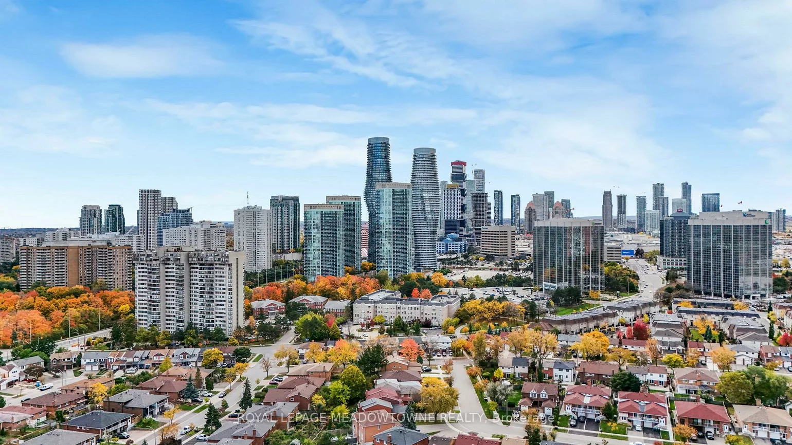 4235, Sherwoodtowne, City Centre, Mississauga