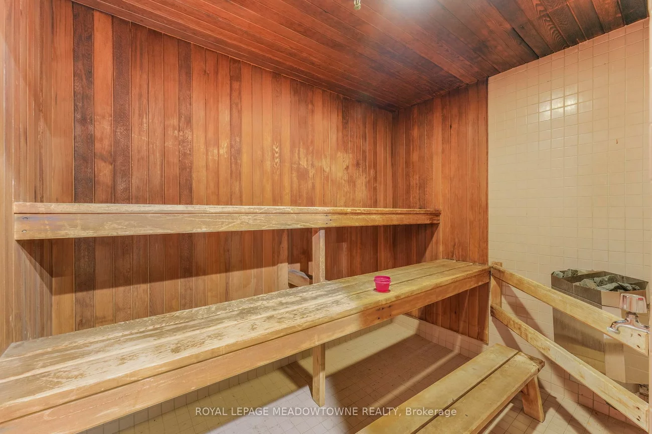 4235, Sherwoodtowne, City Centre, Mississauga