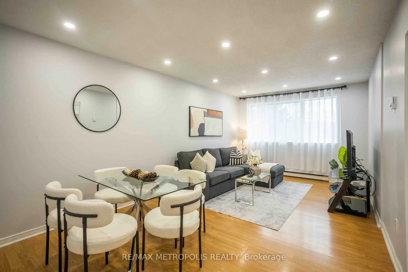 2170, Bromsgrove, Clarkson, Mississauga