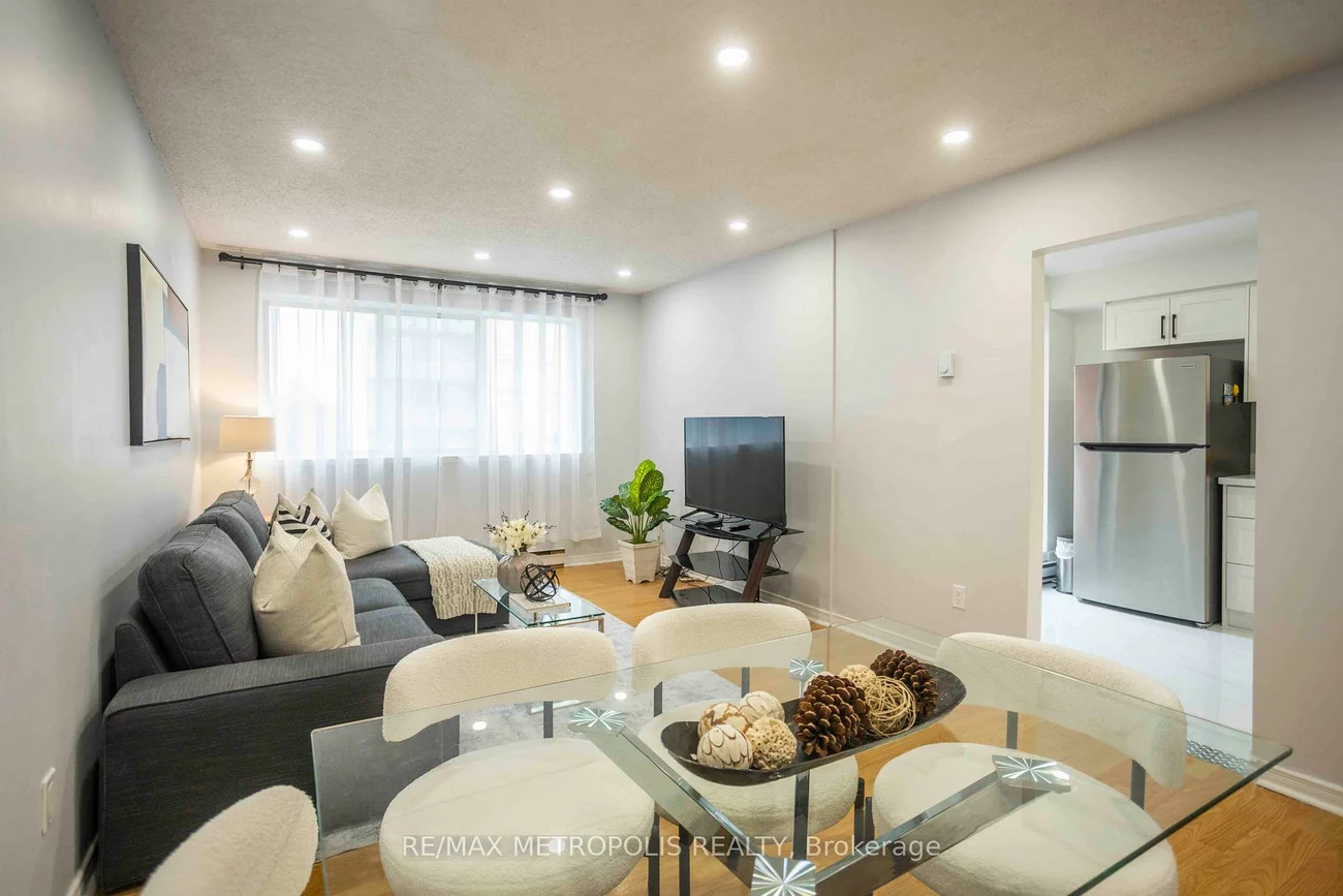 2170, Bromsgrove, Clarkson, Mississauga