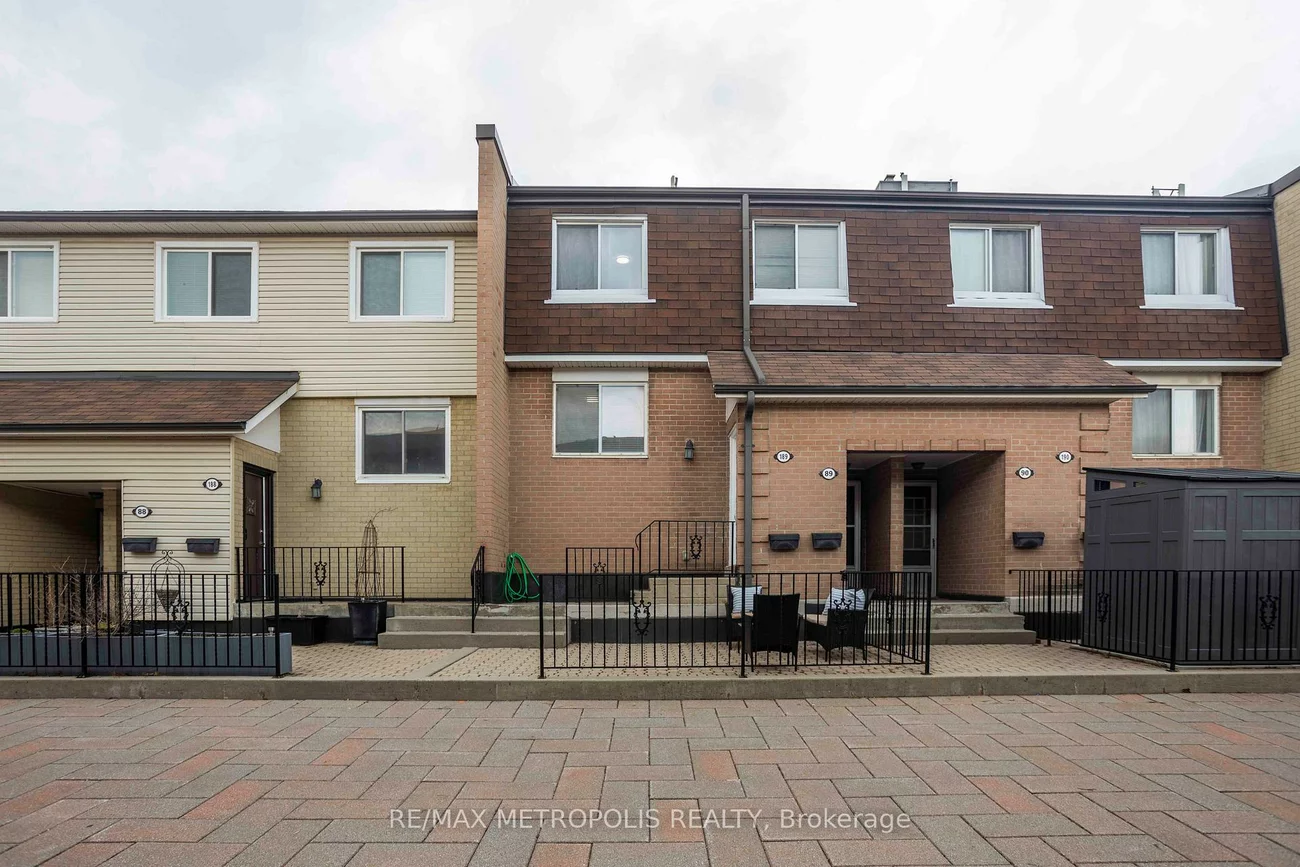 2170, Bromsgrove, Clarkson, Mississauga