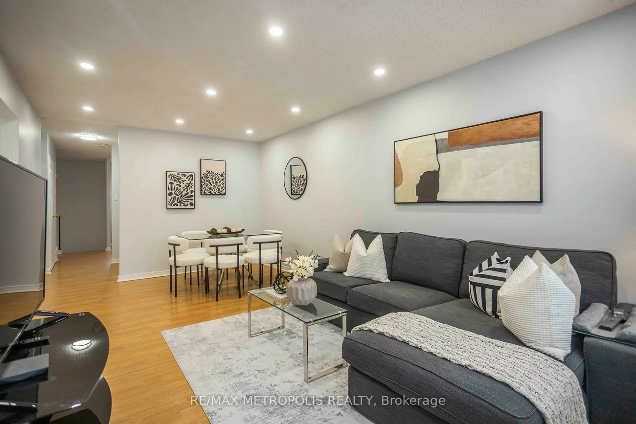 2170, Bromsgrove, Clarkson, Mississauga