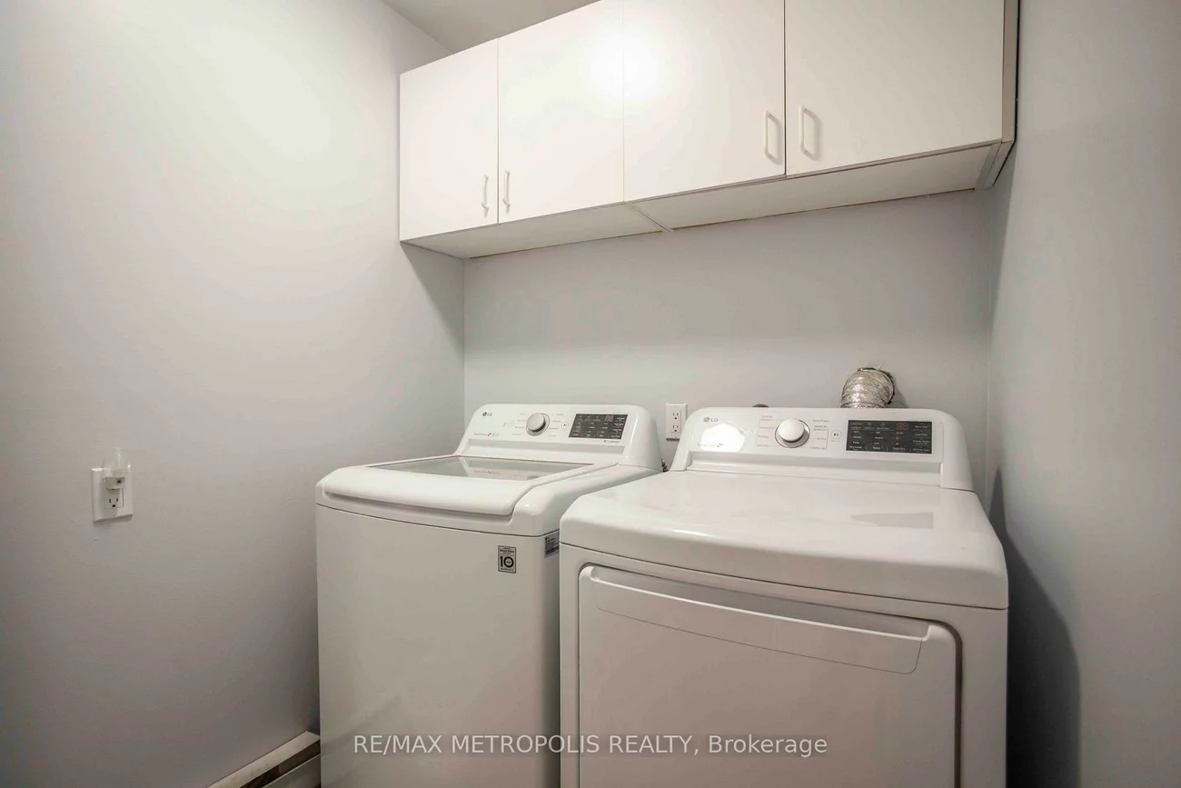 2170, Bromsgrove, Clarkson, Mississauga