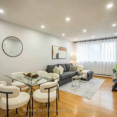 2170, Bromsgrove, Clarkson, Mississauga