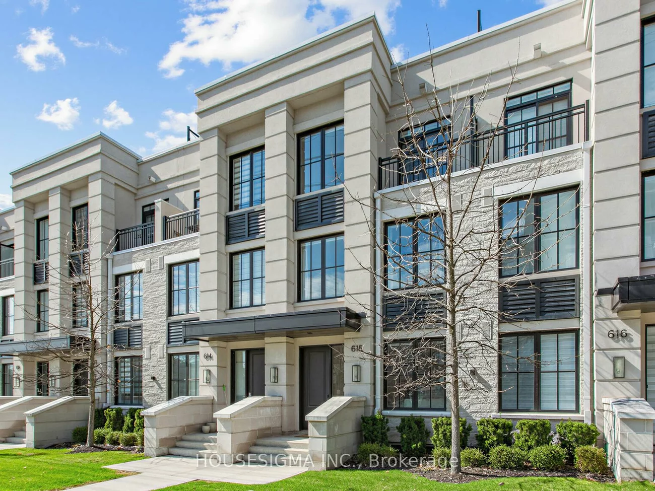 1190, Cawthra, Mineola, Mississauga