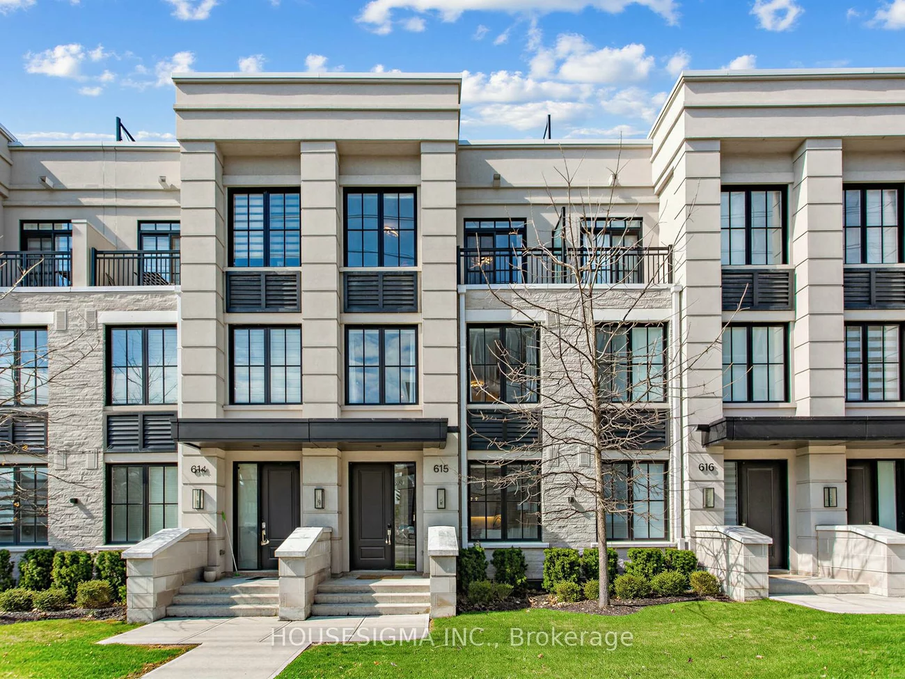 1190, Cawthra, Mineola, Mississauga