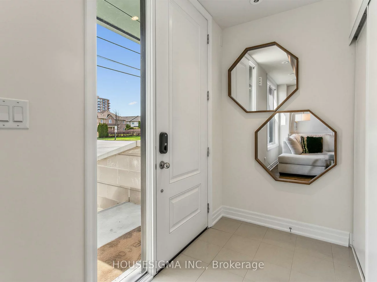 1190, Cawthra, Mineola, Mississauga