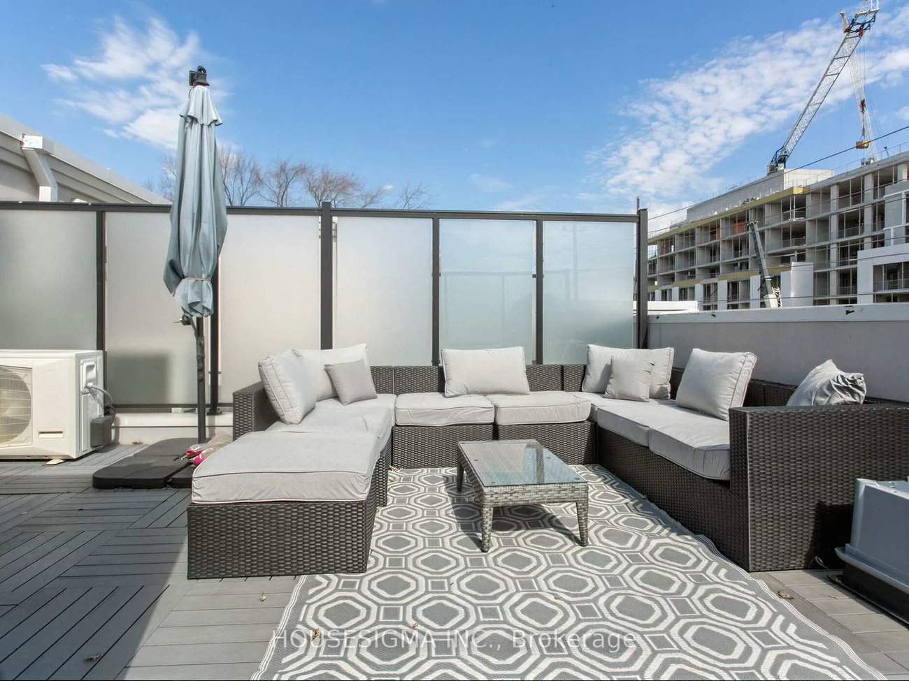 1190, Cawthra, Mineola, Mississauga