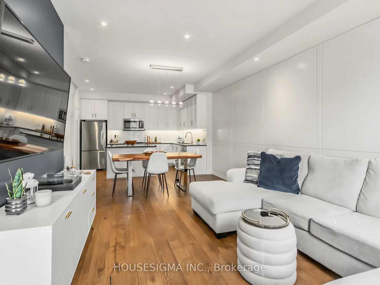 1190, Cawthra, Mineola, Mississauga