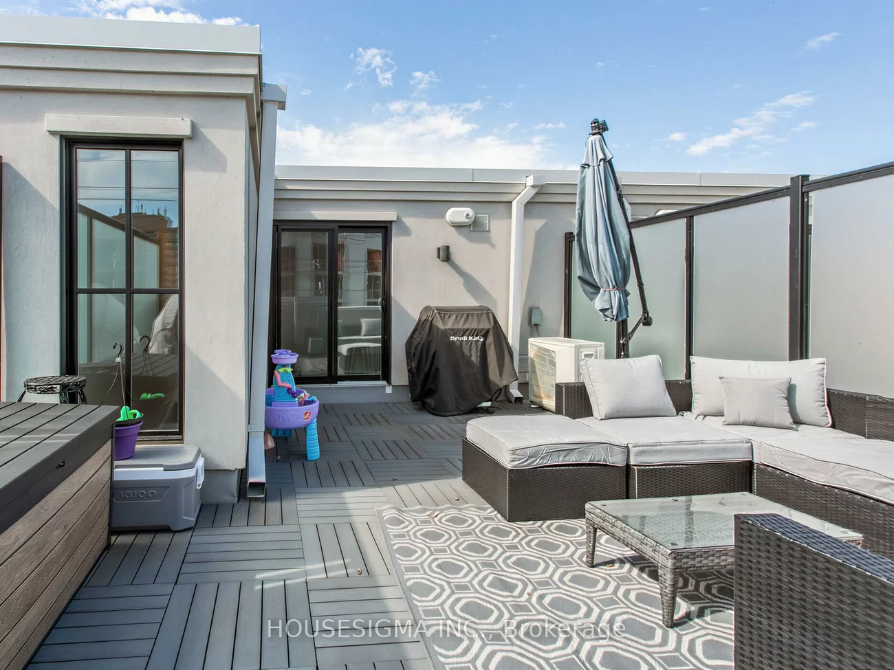 1190, Cawthra, Mineola, Mississauga