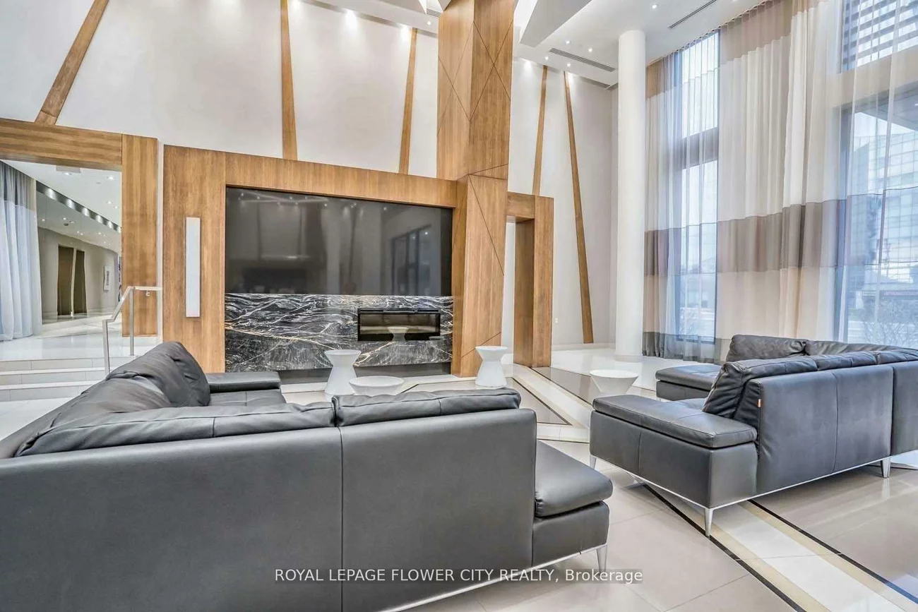 55, Eglinton, Hurontario, Mississauga