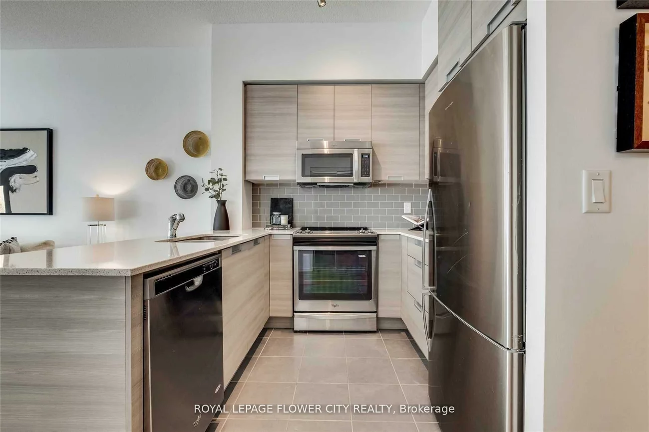 55, Eglinton, Hurontario, Mississauga