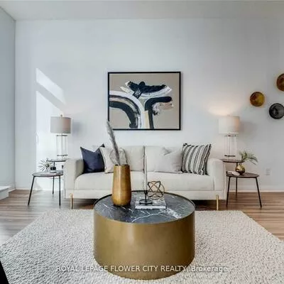55, Eglinton, Hurontario, Mississauga