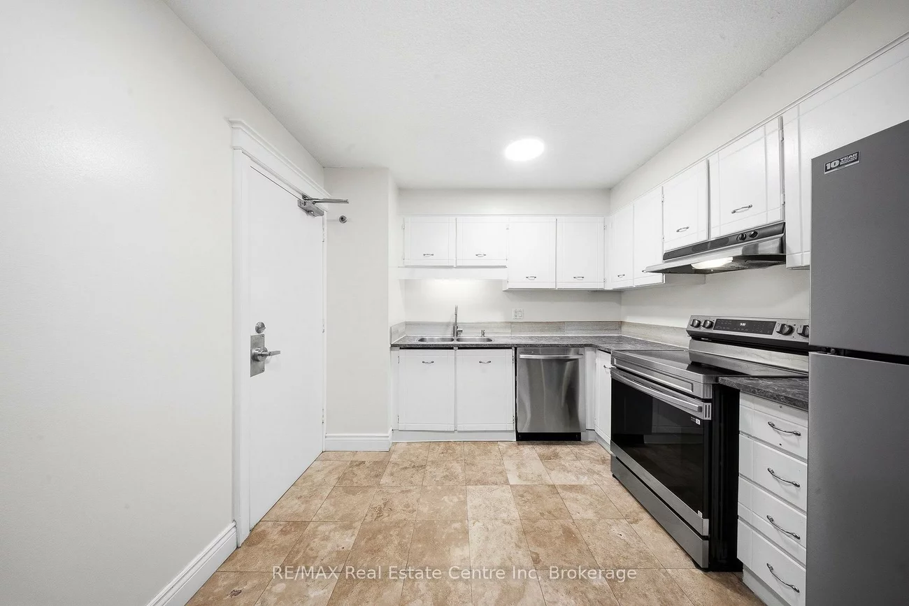 20, Mississauga Valley, Mississauga Valleys, Mississauga