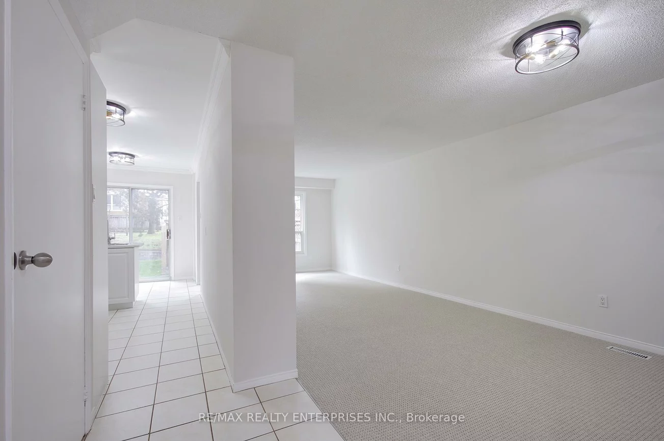 2355, Fifth, Sheridan, Mississauga