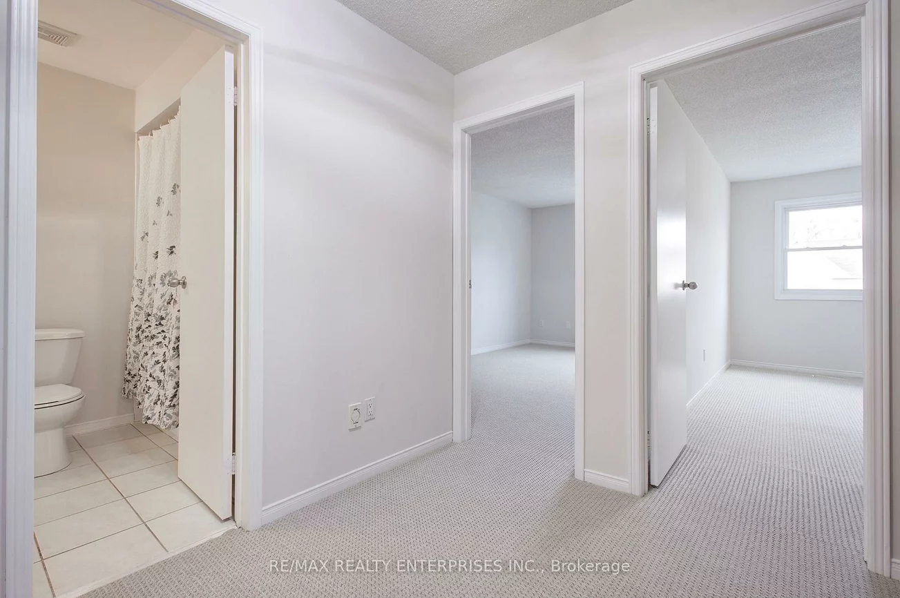 2355, Fifth, Sheridan, Mississauga