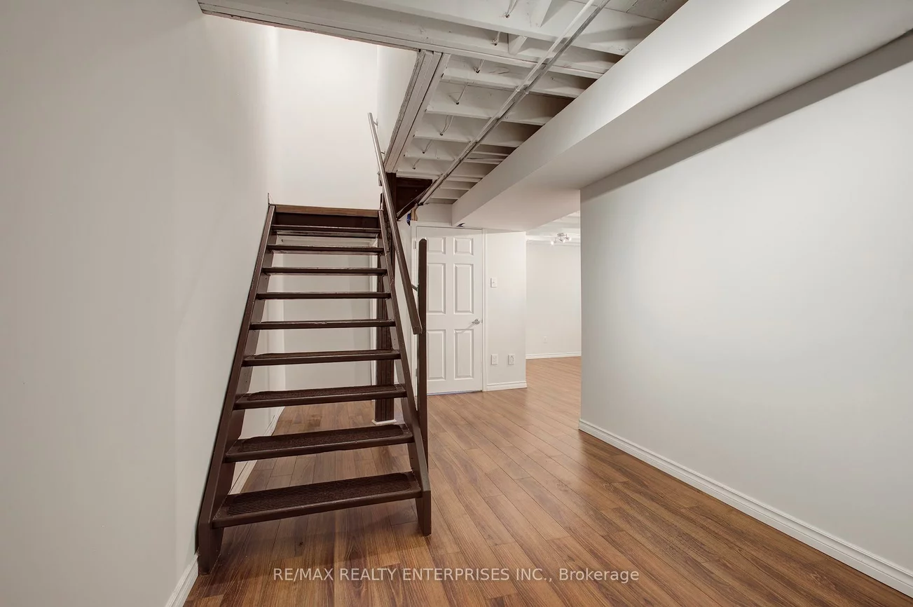 2355, Fifth, Sheridan, Mississauga