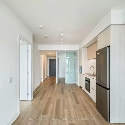 86, Dundas, Cooksville, Mississauga