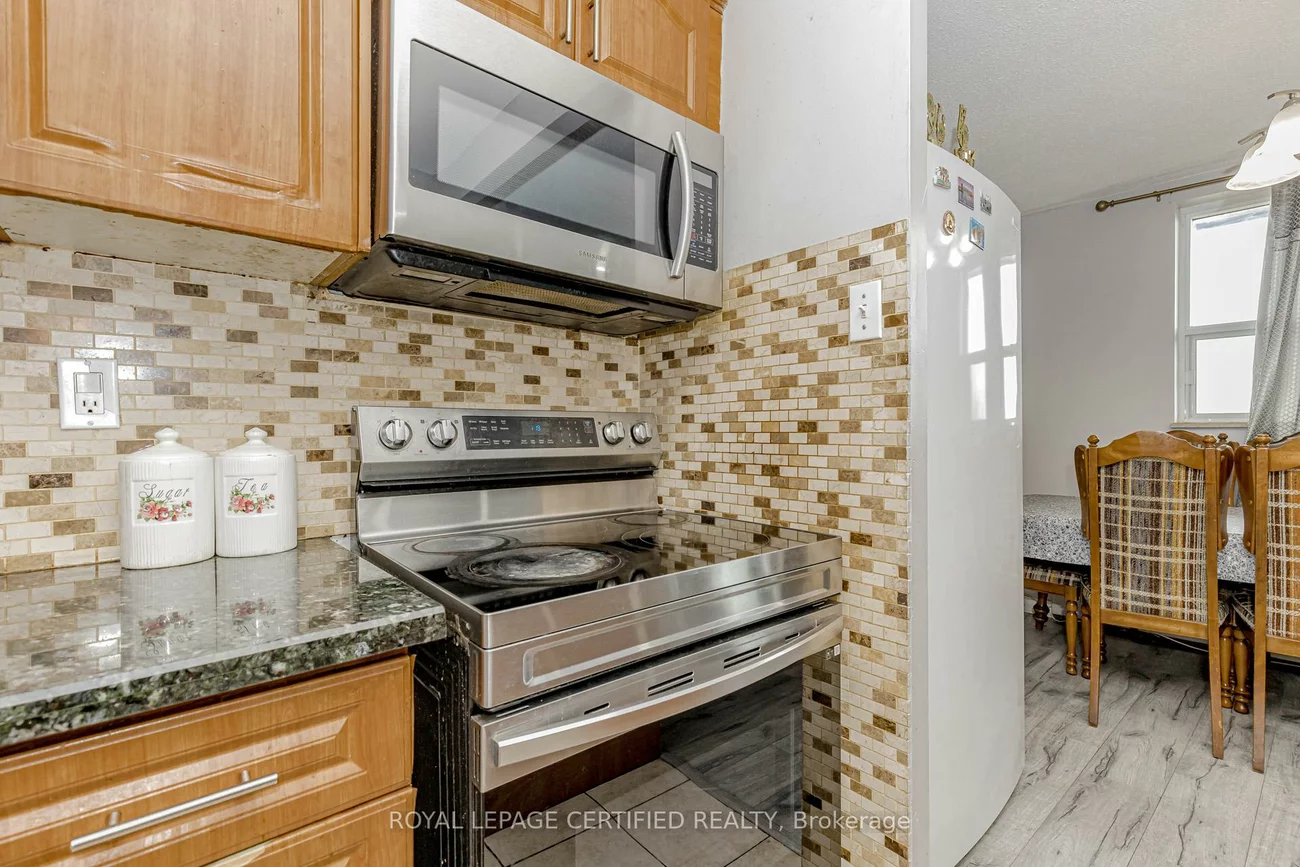 3577, Derry, Malton, Mississauga