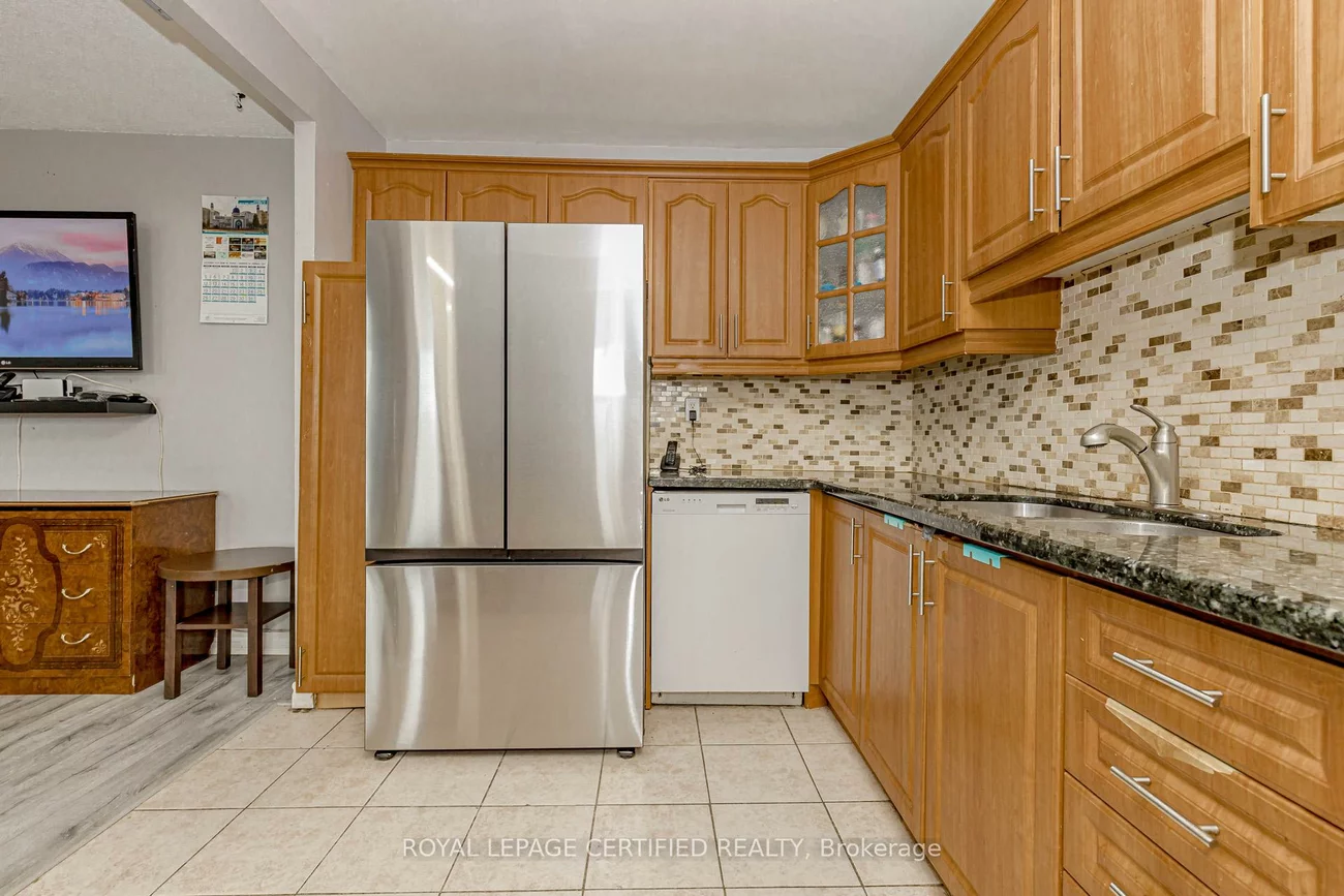 3577, Derry, Malton, Mississauga