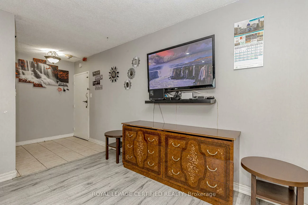 3577, Derry, Malton, Mississauga