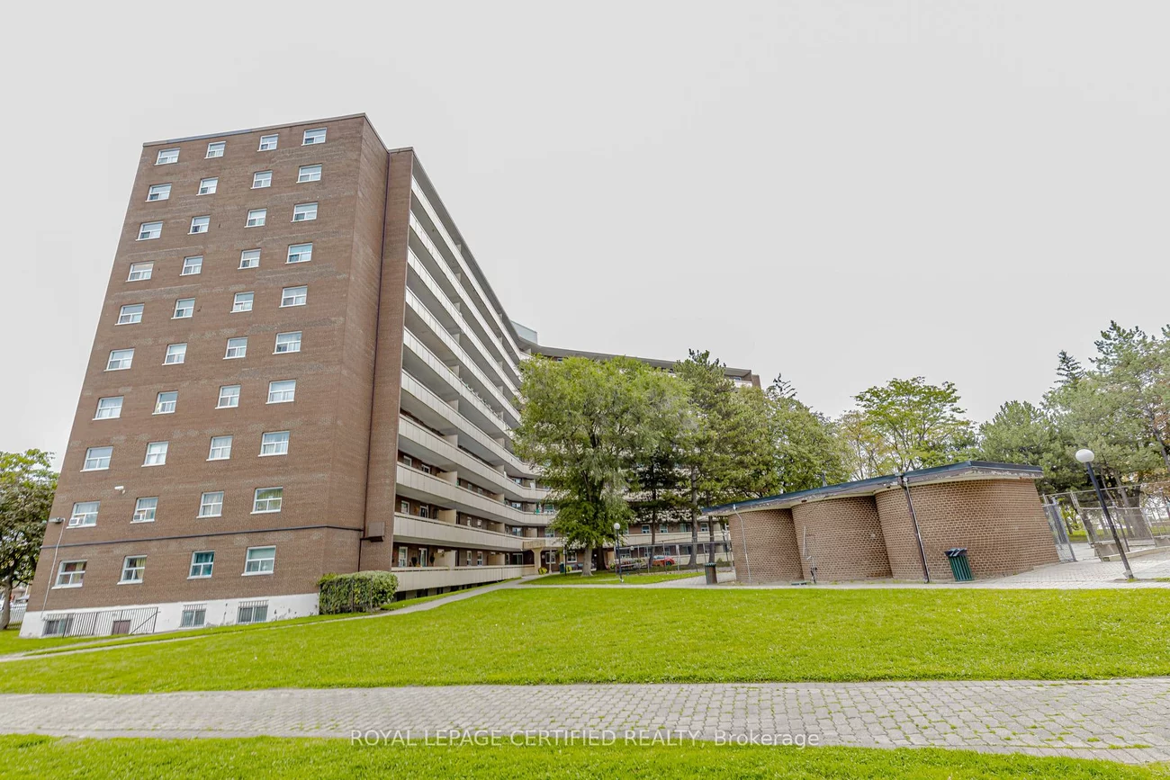 3577, Derry, Malton, Mississauga